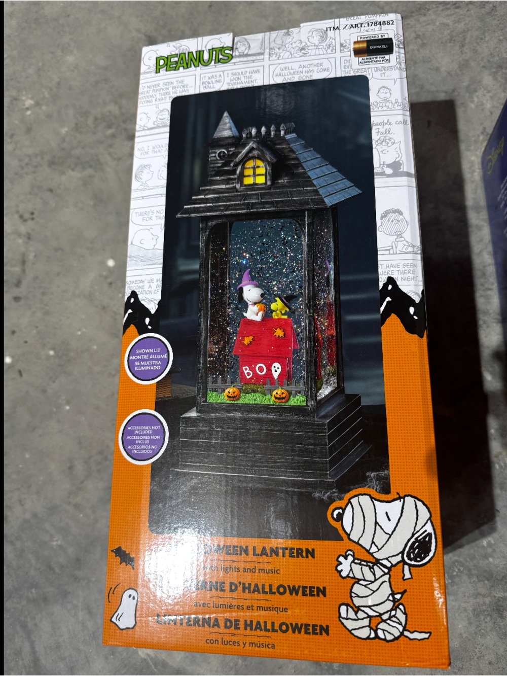 Peanuts Snoopy Halloween Musical Light Up Lantern Woodstock BOO Decor